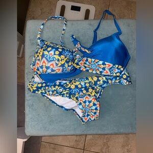 Womens Swimwear Set in Blue and Yellow NWOT